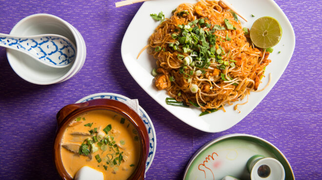 rouan-thai-από-την-μπανγκόκ-στην-τρούμπα-σε-147-πι-563557684