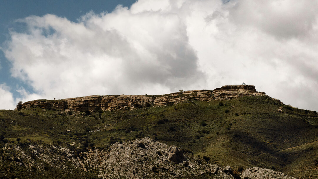 ιστορίες-που-αφηγούνται-οι-πέτρες-της-563567959