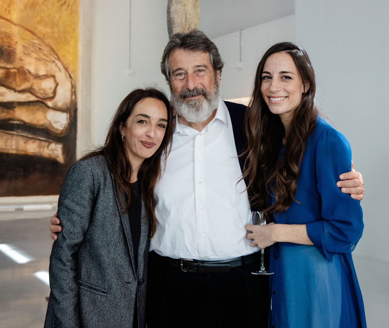 Από τη μελαγχολία στο όραμα, η Ελευσίνα της Βάνας Ξένου λάμπει ξανά-1