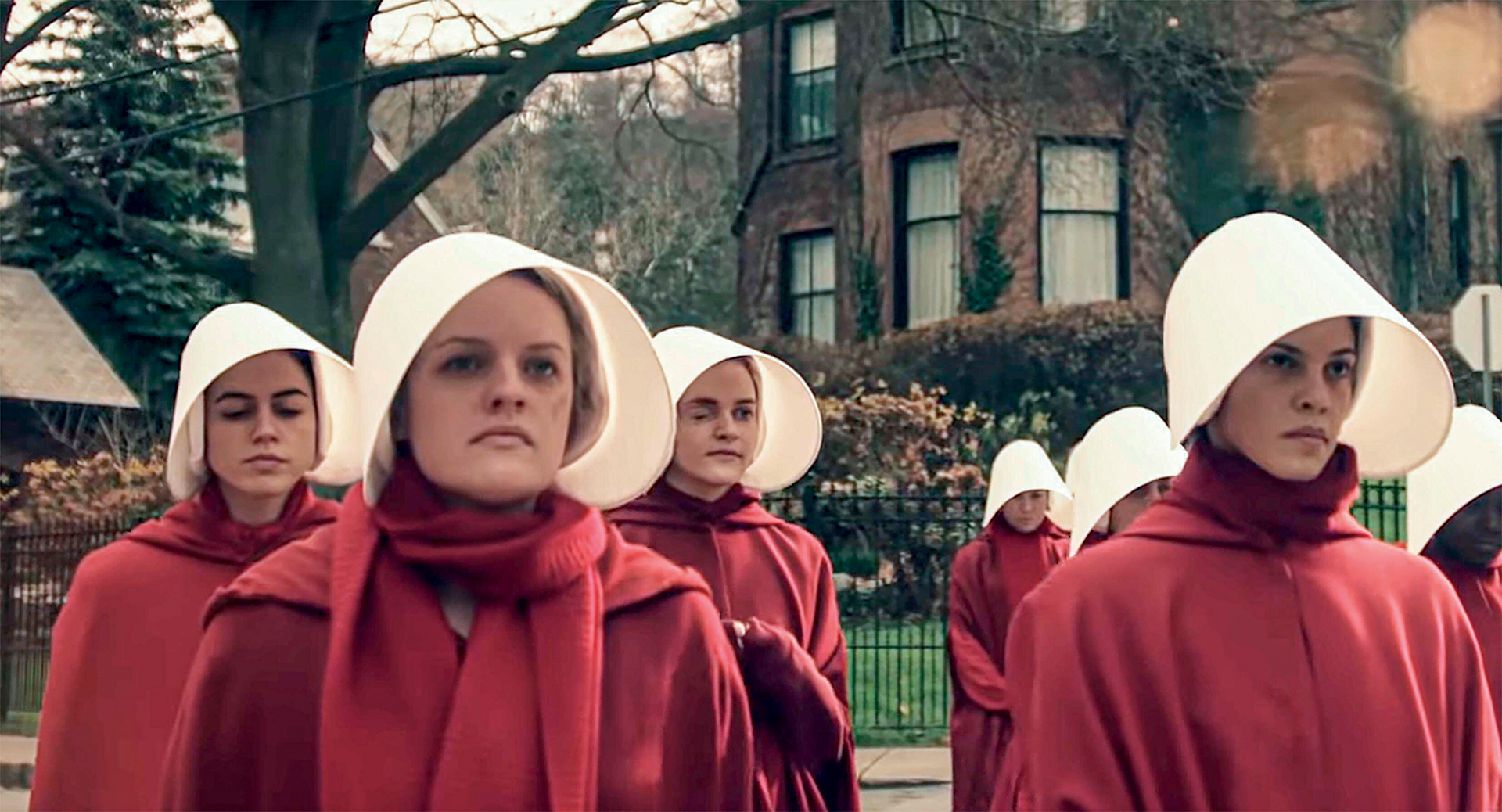 Ελίζαμπεθ Μος: «Δεν πρέπει να ζούμε στον φόβο»-2