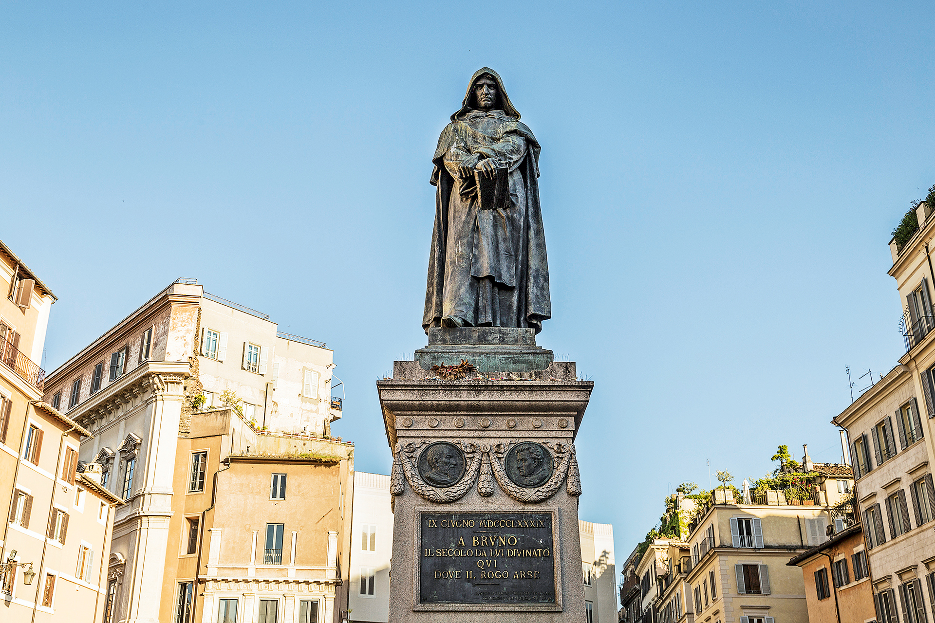 Ντιντιέ Κελόζ: Υπάρχει «ζωή» στο Σύμπαν-4