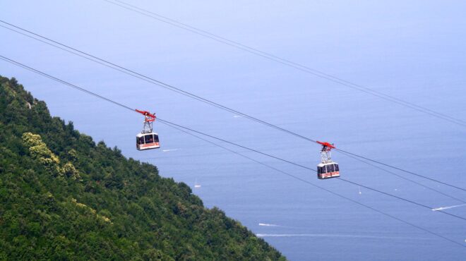 ιταλία-τέσσερις-οι-νεκροί-από-πτώση-κα-563570227