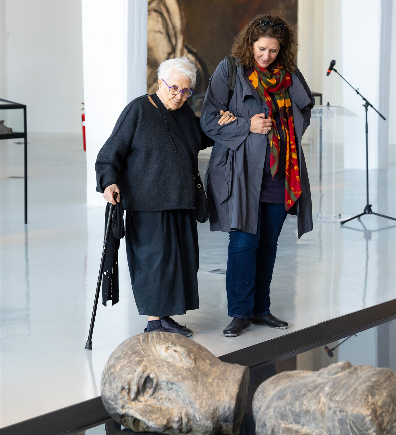 Από τη μελαγχολία στο όραμα, η Ελευσίνα της Βάνας Ξένου λάμπει ξανά-3