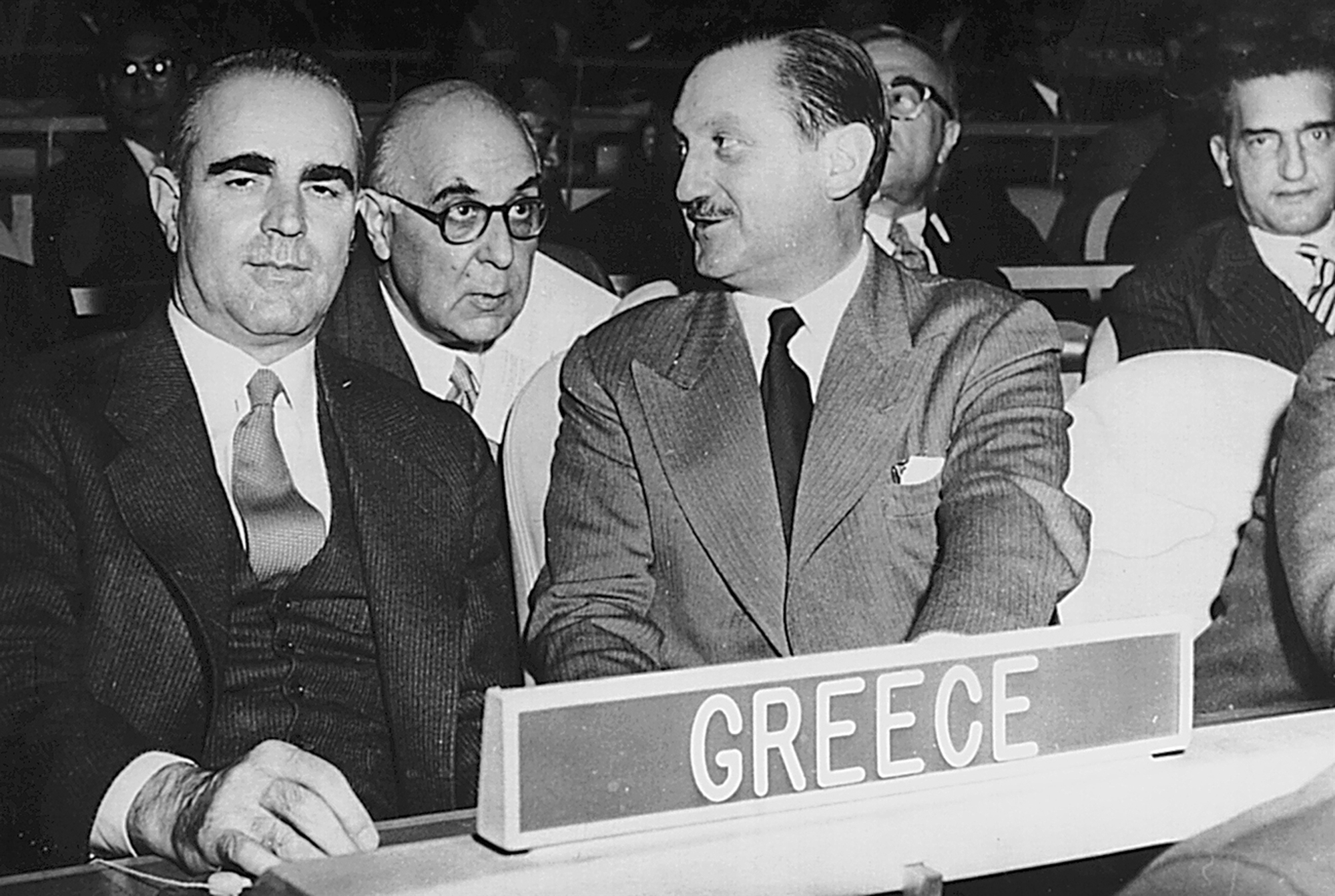 Μια ιδιοτυπία στην πολιτική ιστορία της Ελλάδας-3