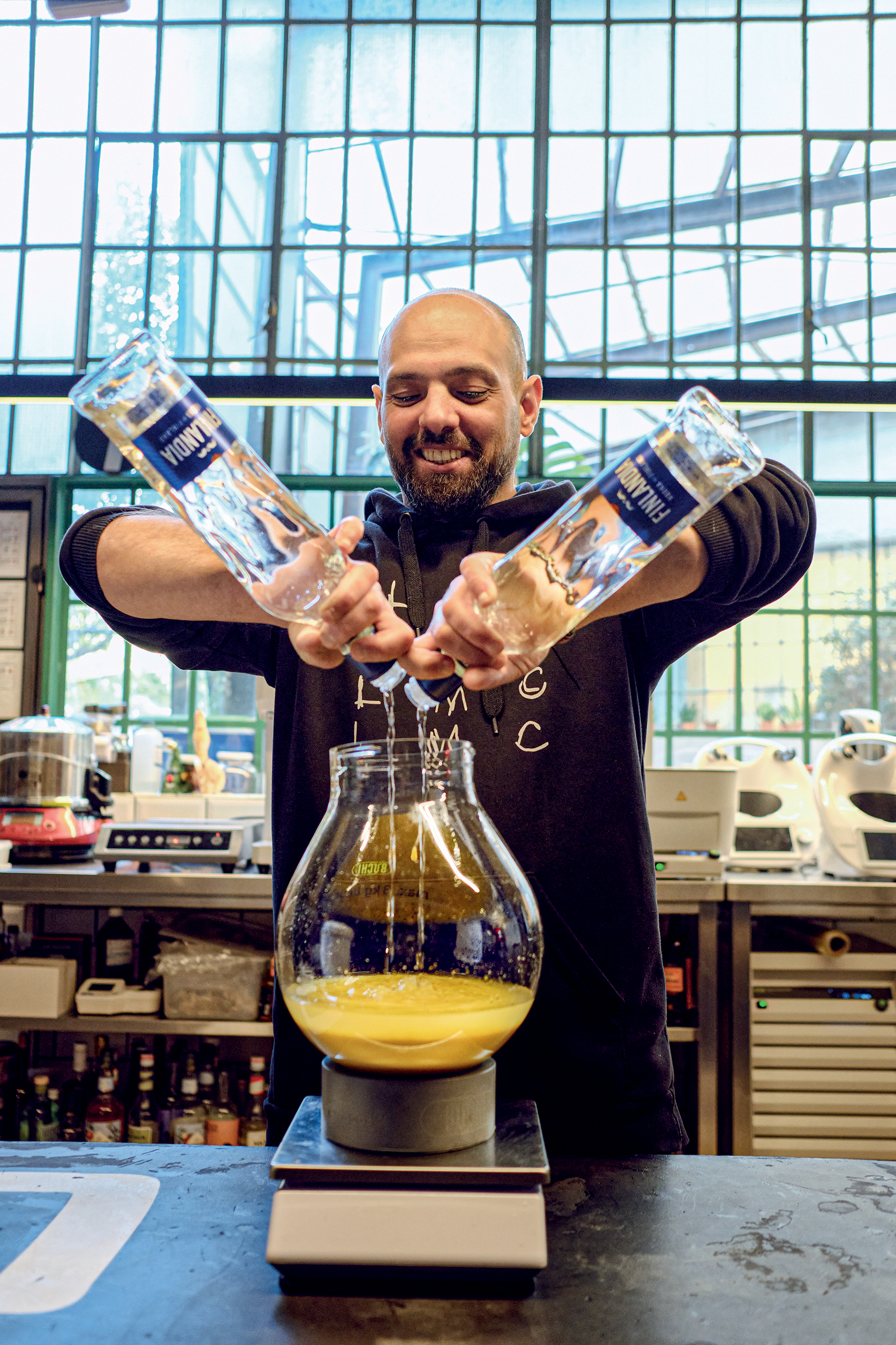 Πού θα πιείτε τα πιο «καλομαγειρεμένα» κοκτέιλ στην Αθήνα-8