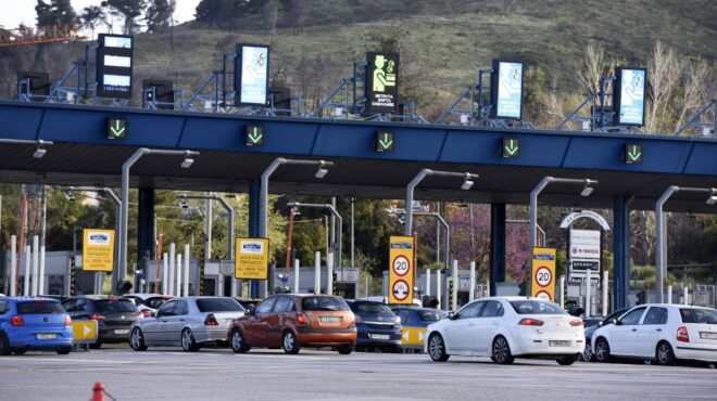 πάσχα-2025-ξεκίνησε-η-έξοδος-των-εκδρομέω-563559346