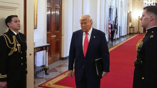 ηπα-ο-ντόναλντ-τραμπ-ζητά-από-το-κογκρέ-563559766