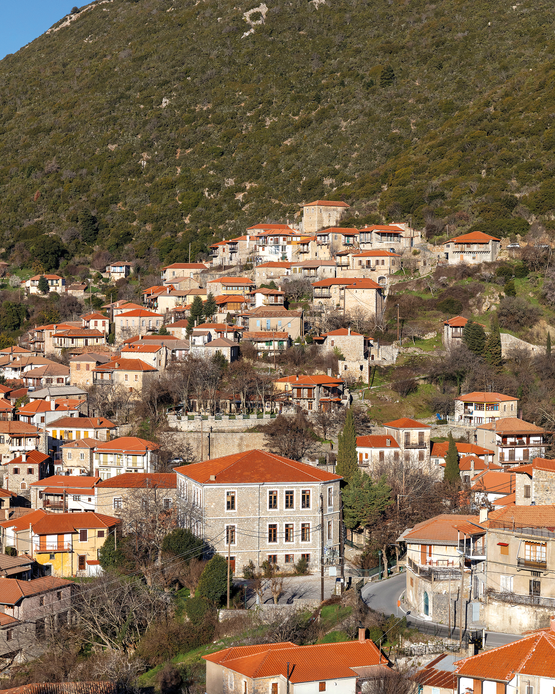 400 χρόνια μετά, η Στεμνίτσα κρατάει ζωντανό το ασήμι-1