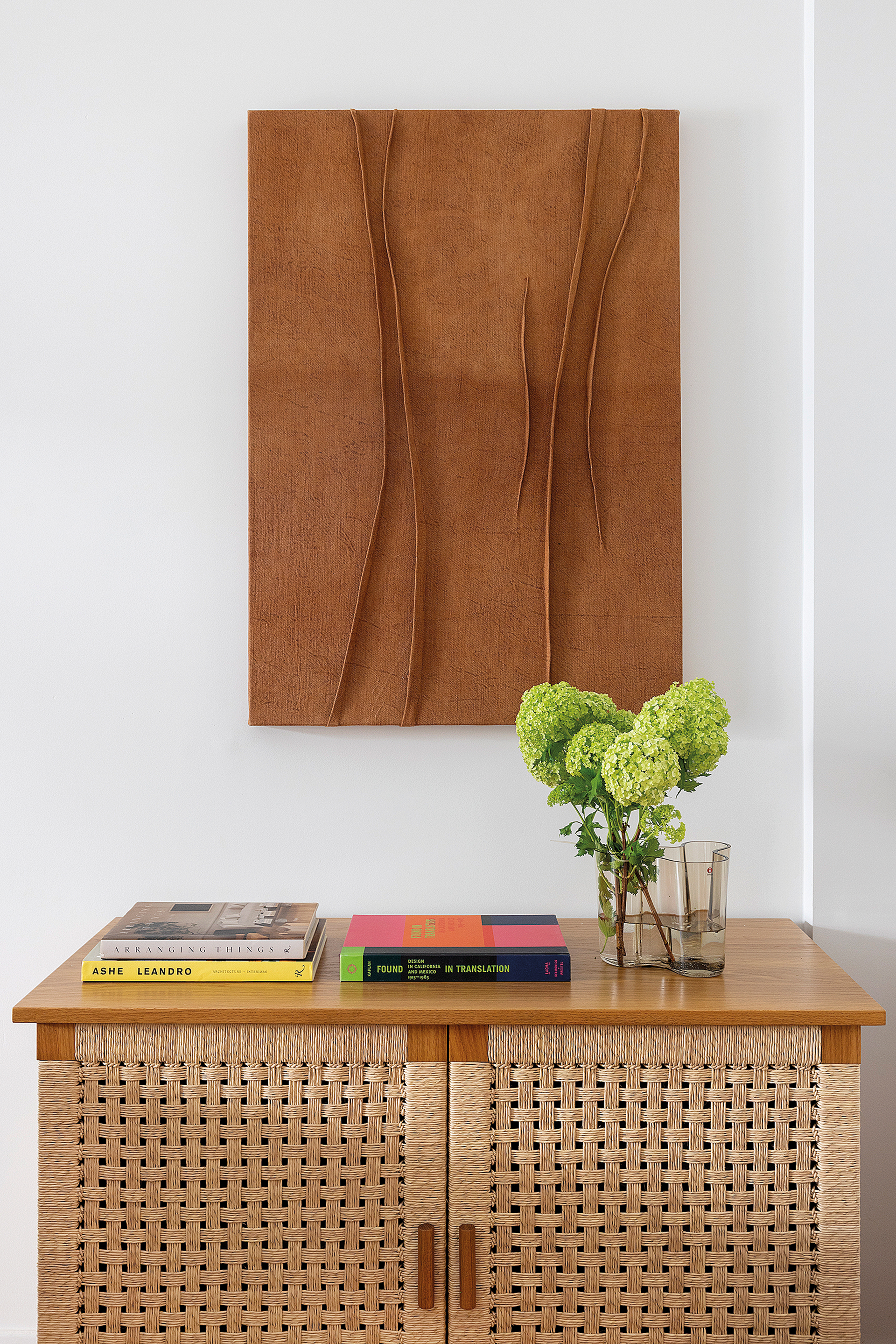 Ενα σπίτι όλο τάξη στο Παγκράτι-2