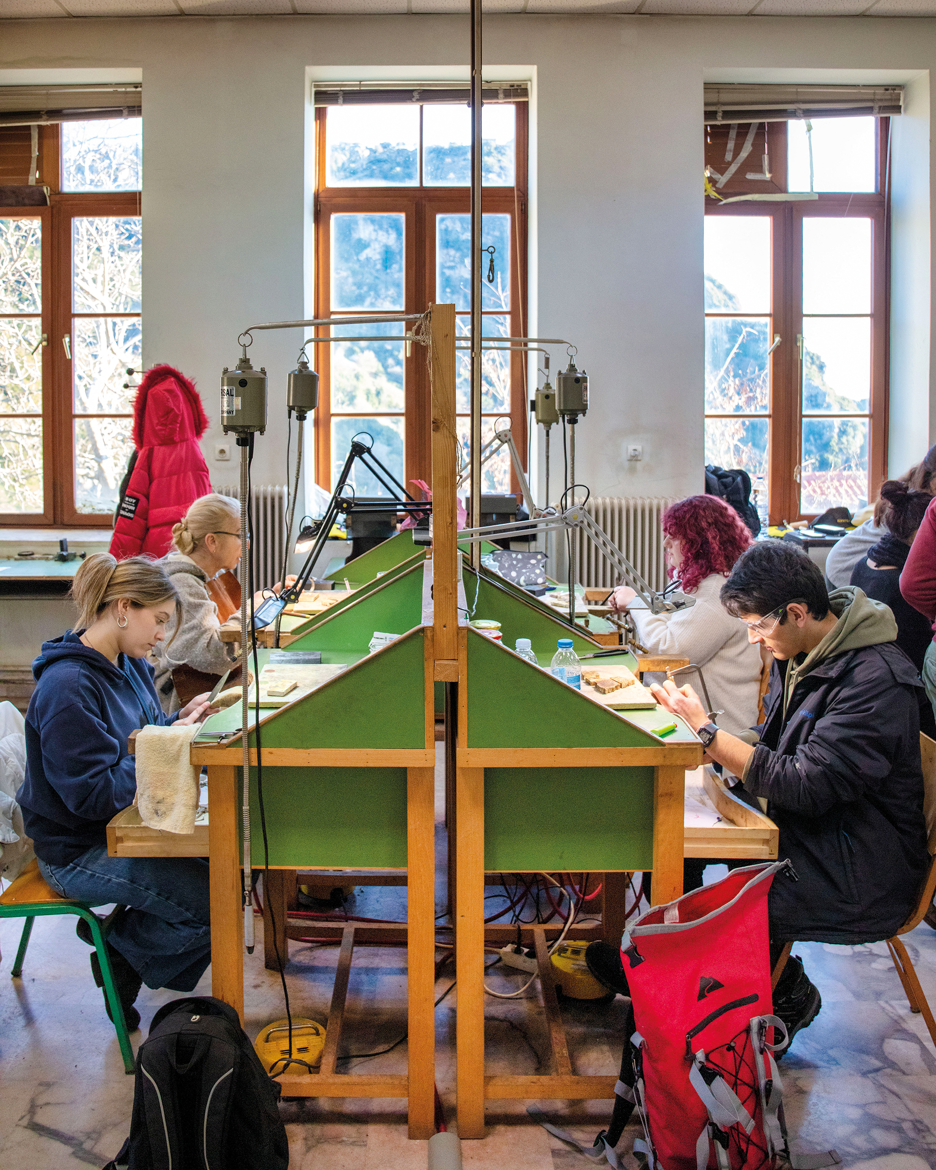 400 χρόνια μετά, η Στεμνίτσα κρατάει ζωντανό το ασήμι-4