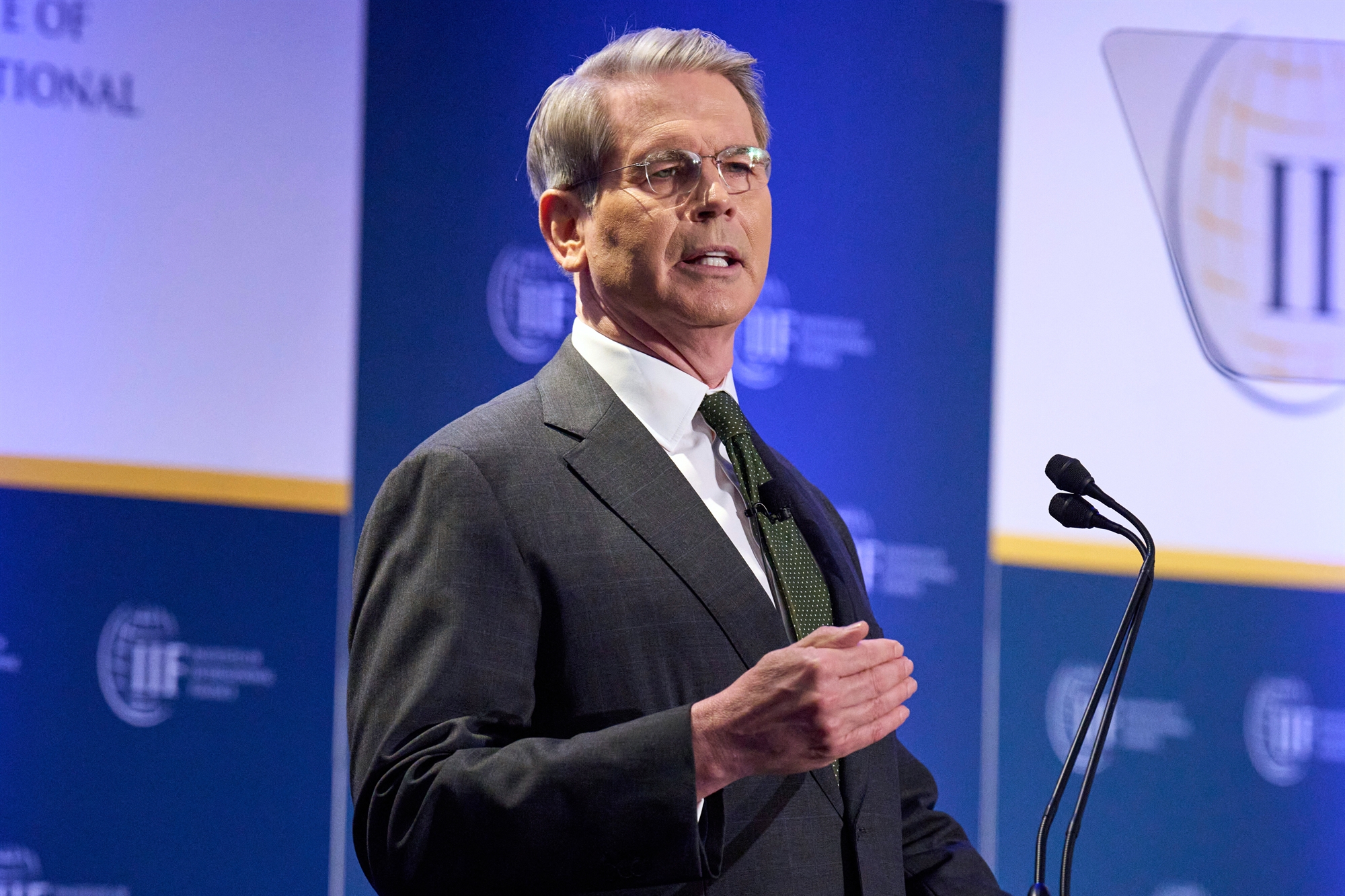 Τζερόμ Πάουελ εναντίον Ντόναλντ Τραμπ-1