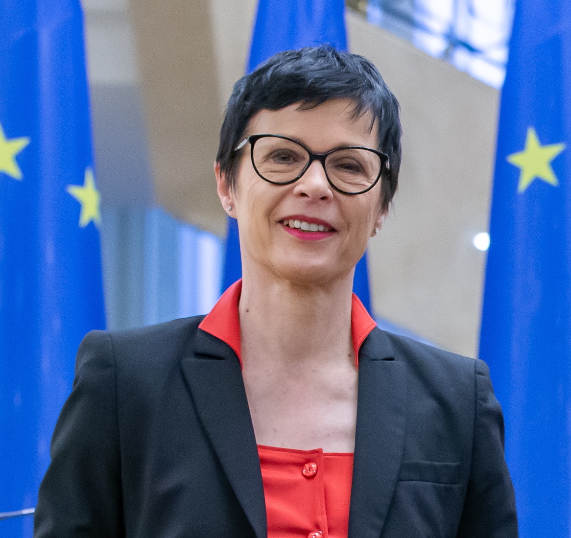 Εντός και Εκτός: Ο «μύλος» του Ευρωπαϊκού Λαϊκού Κόμματος-1