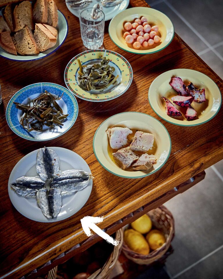 γαύρος-μαρινάτος-αγιορείτικος-563556604