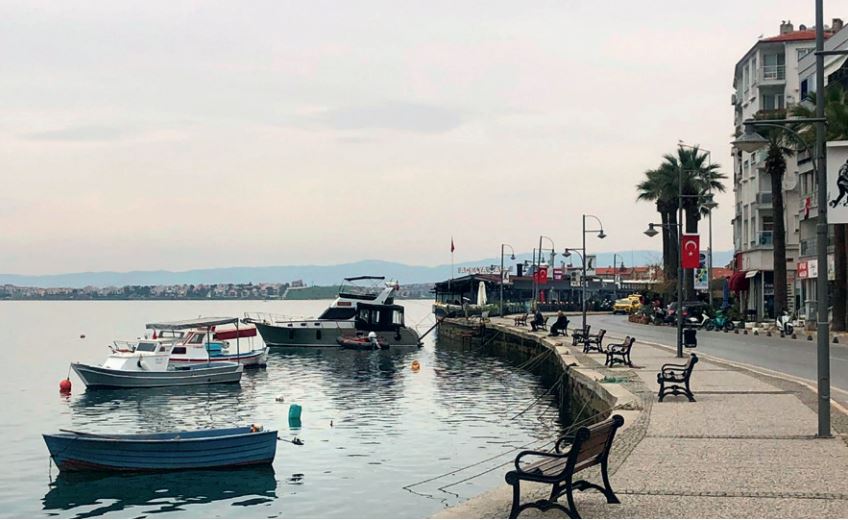 Στη Σμύρνη και στο Αϊβαλί-1