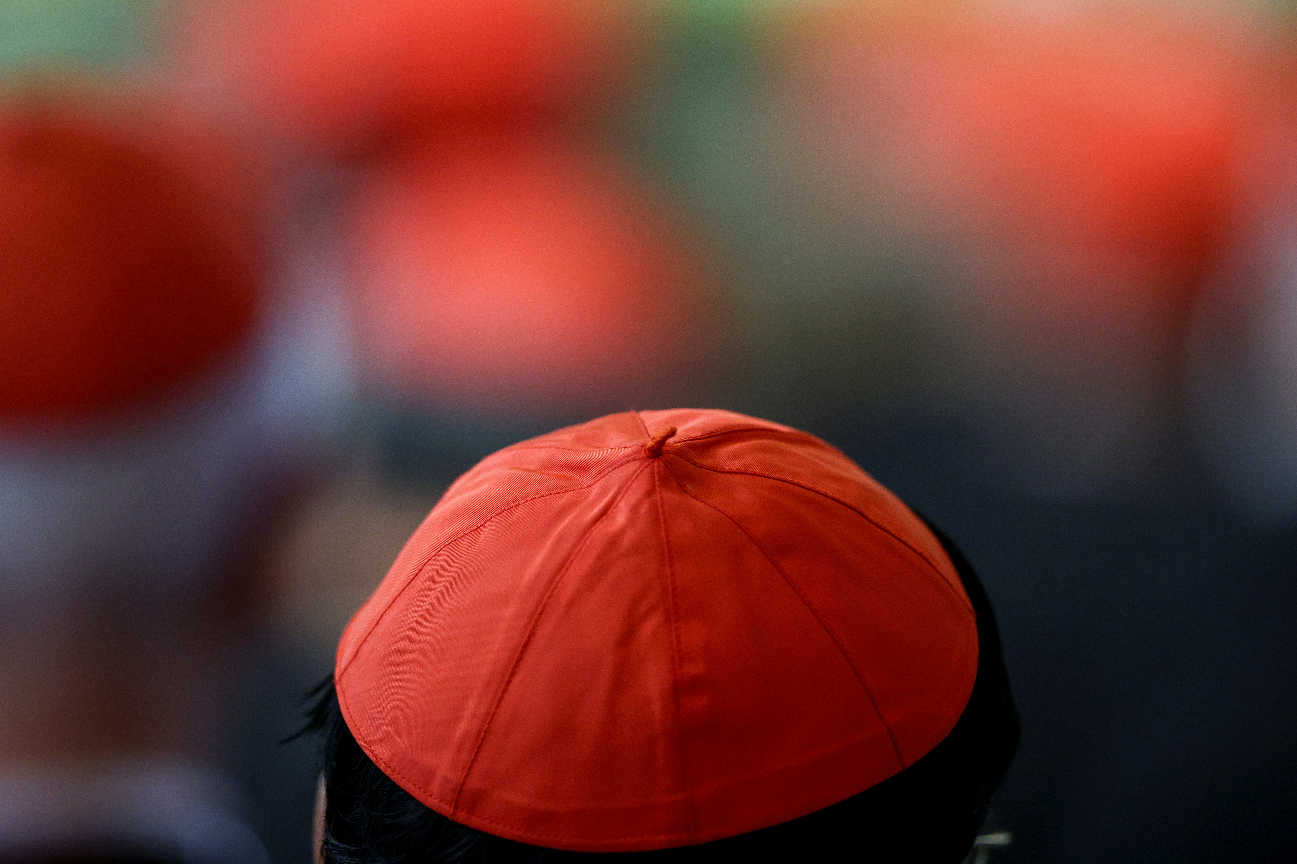 Πάνω από 70.000 πιστοί προσκύνησαν τον τάφο του Φραγκίσκου – Σήμερα θα οριστεί η ημερομηνία του κονκλάβιου-2