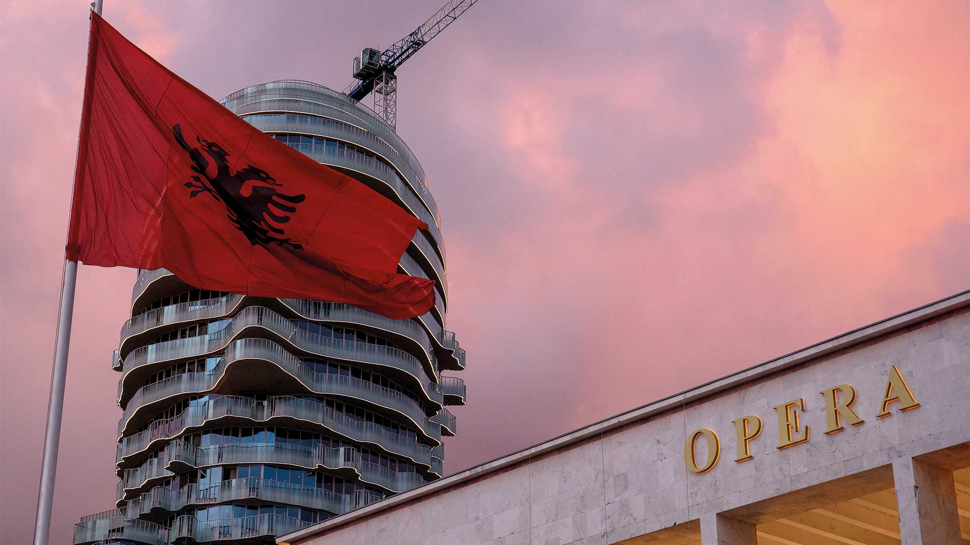 48 ώρες στα Τίρανα, τη βαλκανική πρωτεύουσα που συνεχώς αλλάζει-5