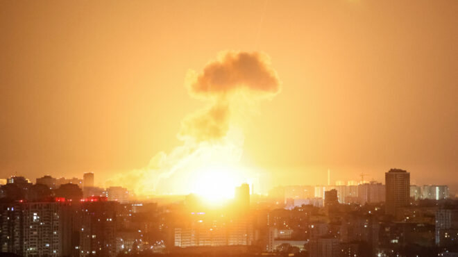 ο-πύραυλος-που-έπληξε-το-κίεβο-ήταν-βορ-563578237