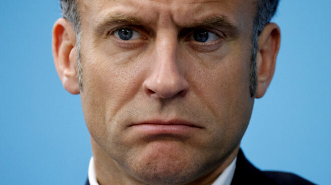 μακρόν-εύθραυστη-ανάπαυλα-η-αναστο-563558857