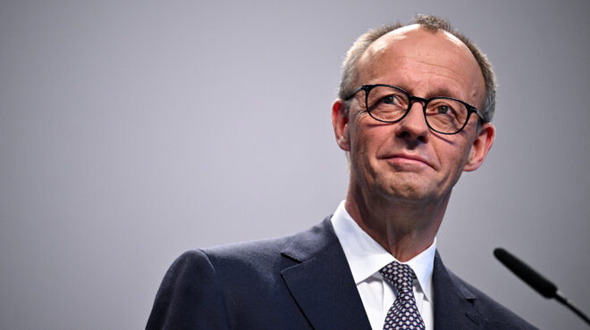 ο-μερτς-θα-επισκεφθεί-το-παρίσι-στις-7-μ-563564902