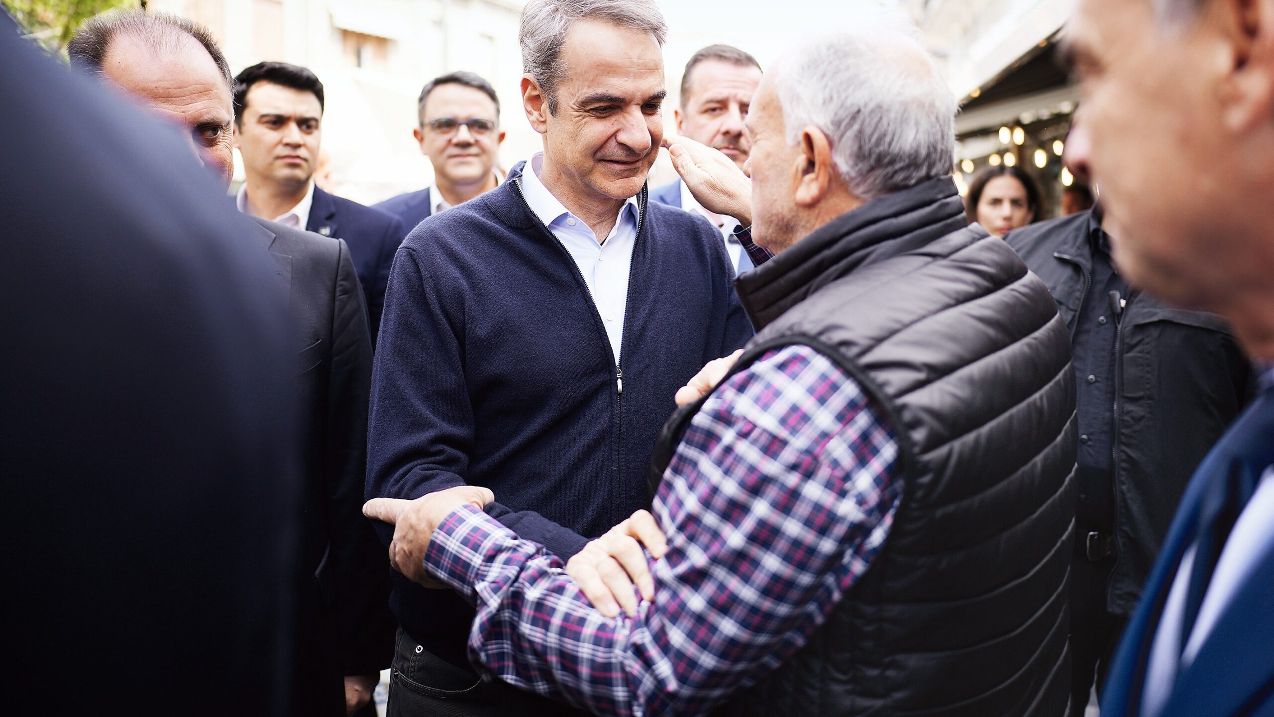 τα-focus-groups-που-έφεραν-τα-μέτρα-563583037