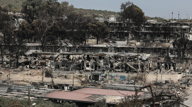 μόρια-ενοχοι-ως-ενήλικοι-αθώοι-ως-ανήλ-563554147