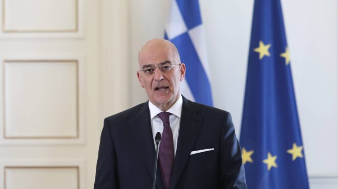 στον-λίβανο-ο-δένδιας-την-πέμπτη-η-επ-563553031