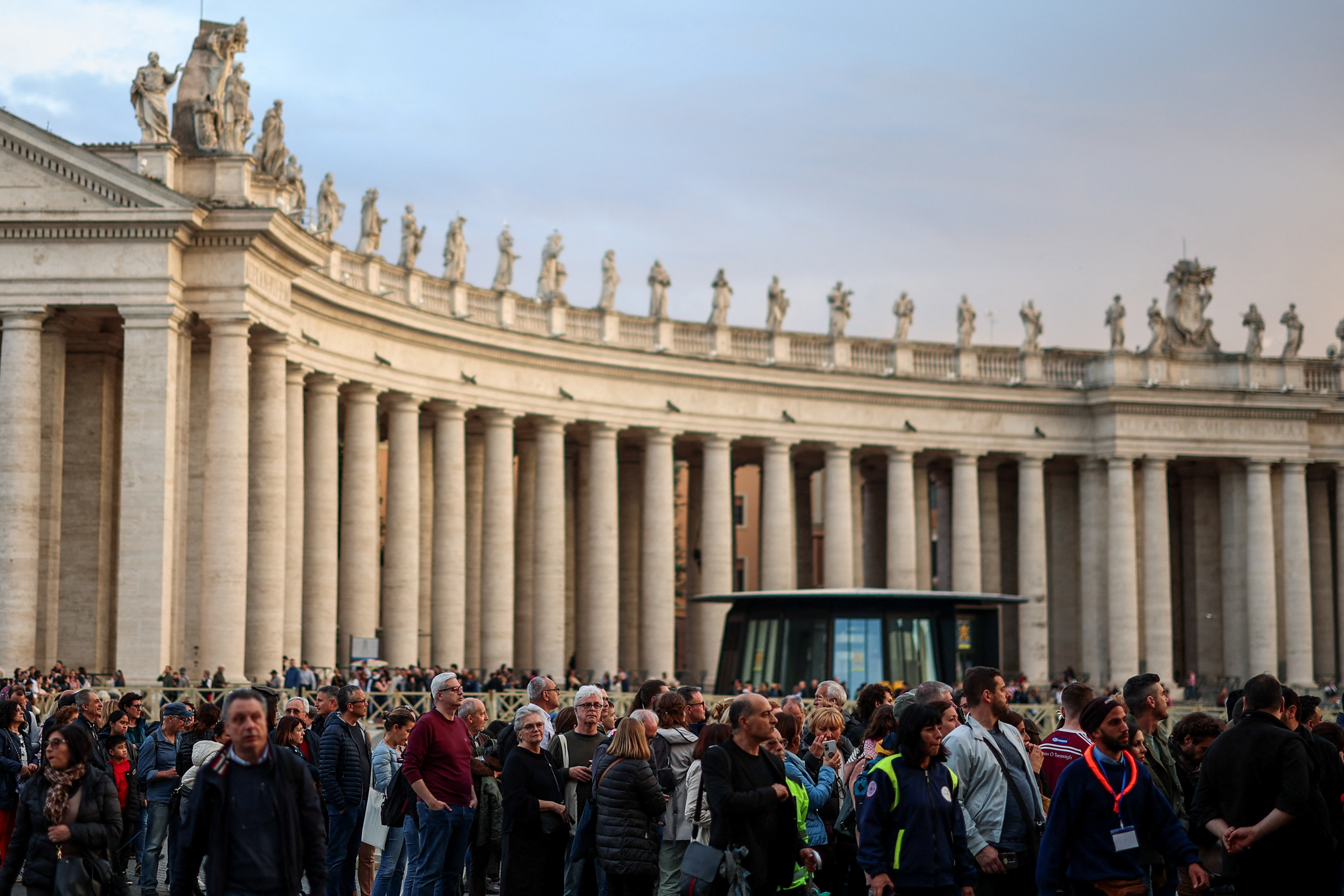 Το Βατικανό ετοιμάζεται για την κηδεία του Πάπα Φραγκίσκου-1