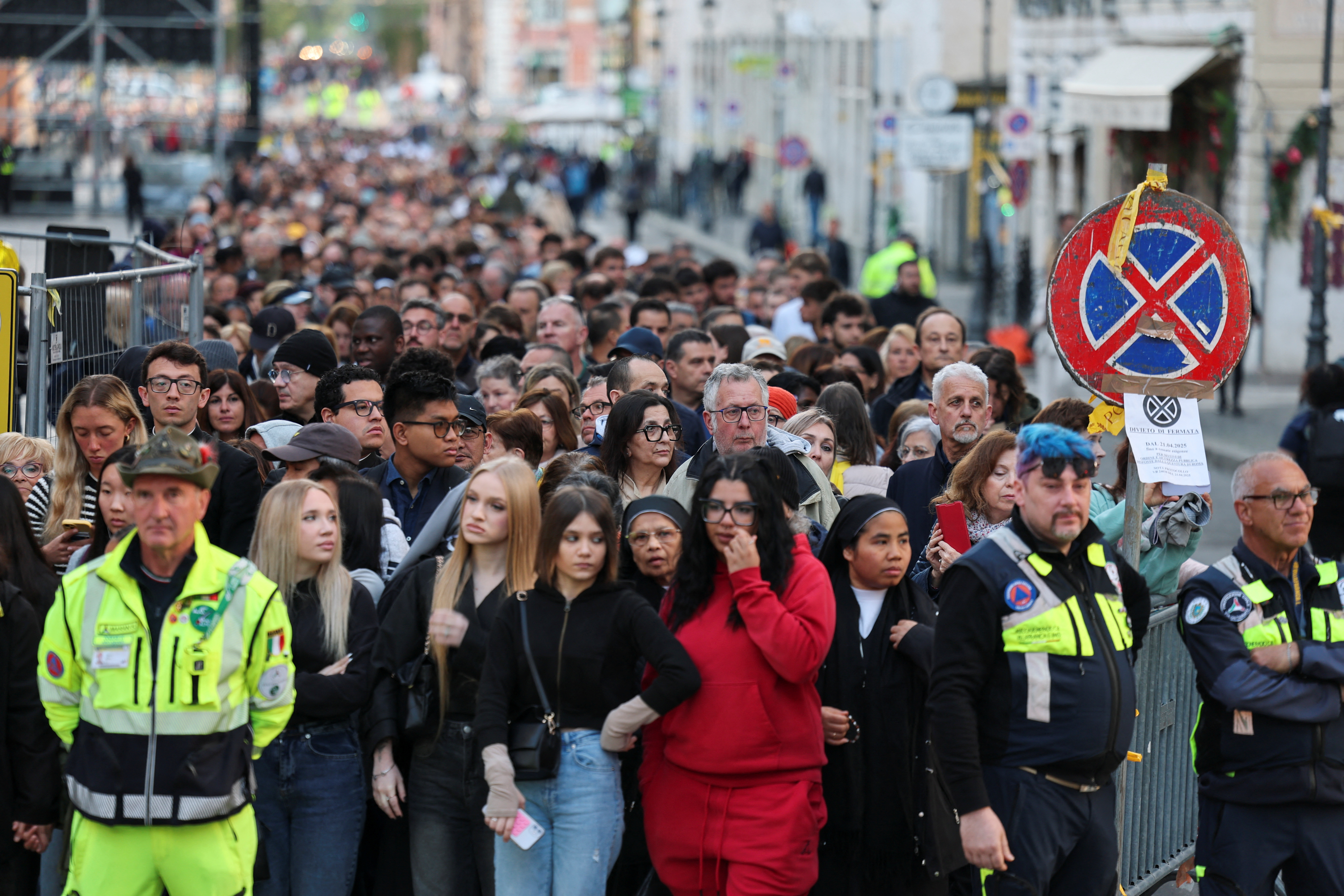 Το Βατικανό ετοιμάζεται για την κηδεία του Πάπα Φραγκίσκου-3