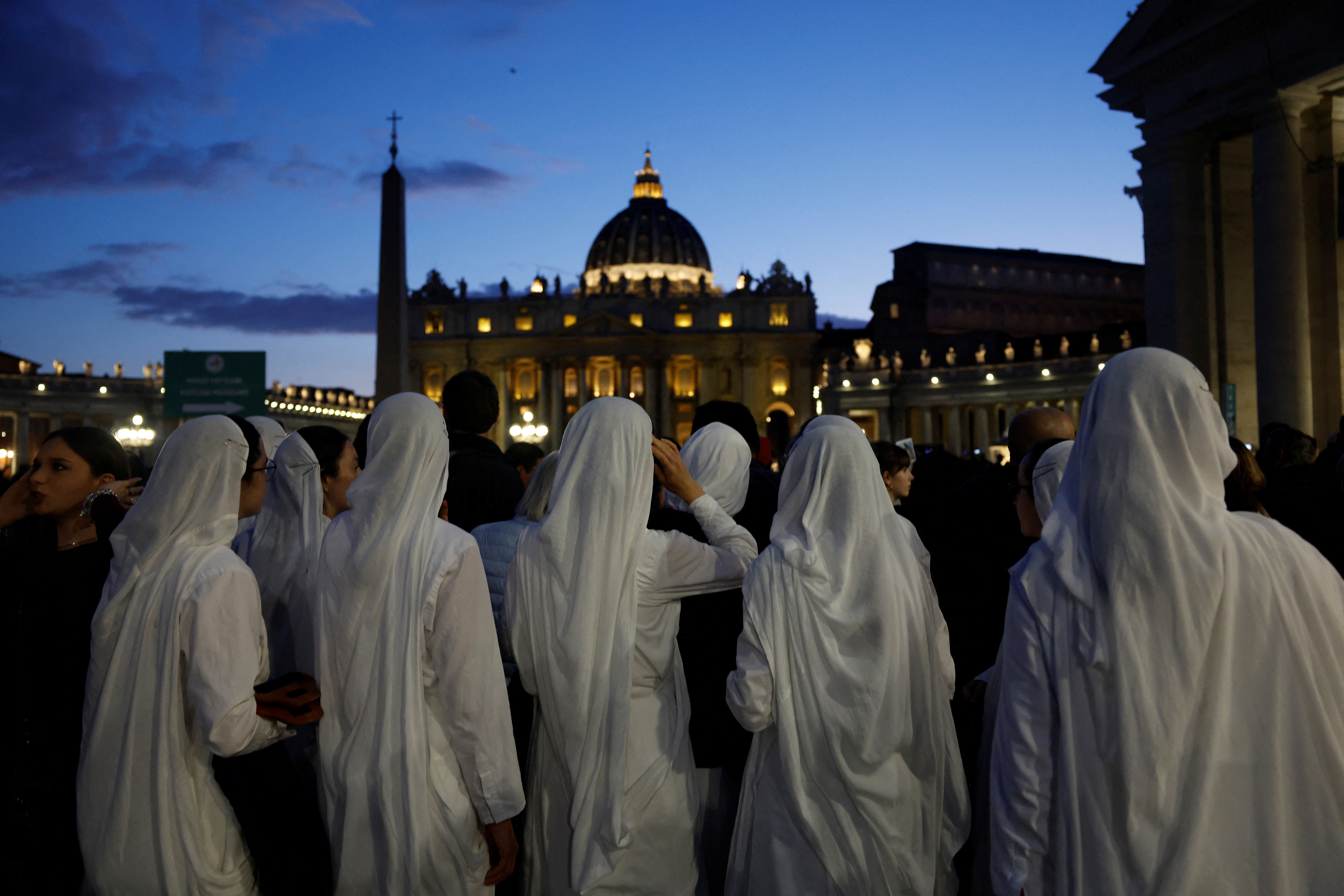 Το Βατικανό ετοιμάζεται για την κηδεία του Πάπα Φραγκίσκου-11