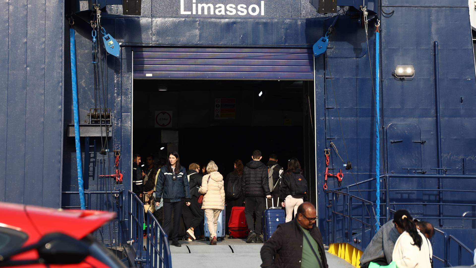 Πάσχα 2025: Ξεκίνησε η έξοδος των εκδρομέων – Αυξημένη κίνηση σε Κηφισό και Πειραιά-1