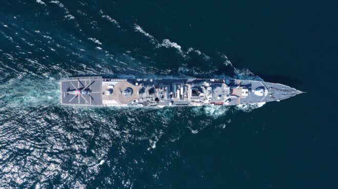 οι-χούθι-χτυπούν-τα-αμερικανικά-πλοία-563571016