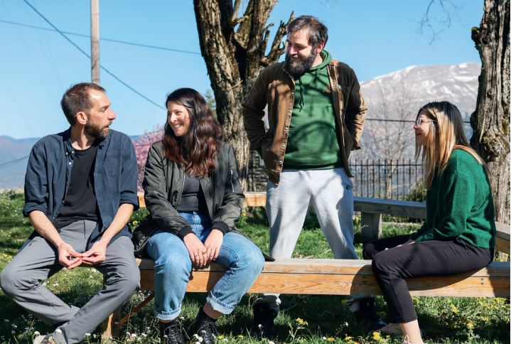 Διαβάστε στην «Καθημερινή της Κυριακής»-3