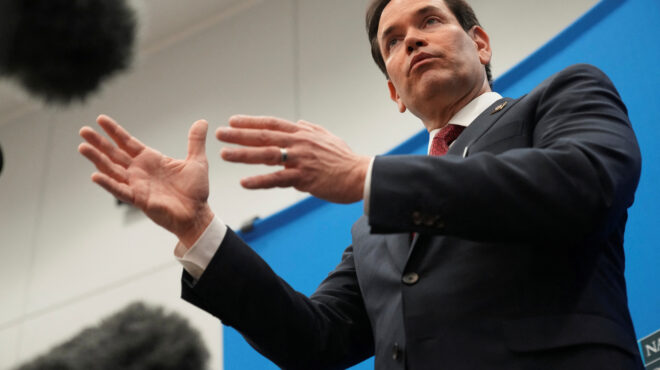 spiegel-ο-τραμπ-απειλεί-να-μην-εμφανιστεί-στ-563548759