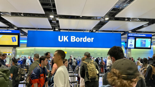 mε-ηλεκτρονική-άδεια-από-σήμερα-τα-ταξί-563544307