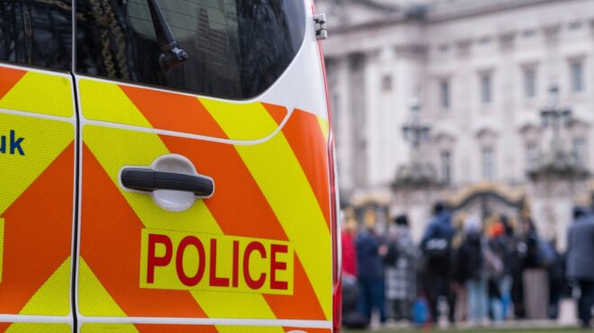 βρετανία-14χρονη-μαχαίρωσε-δύο-καθηγήτ-563585137