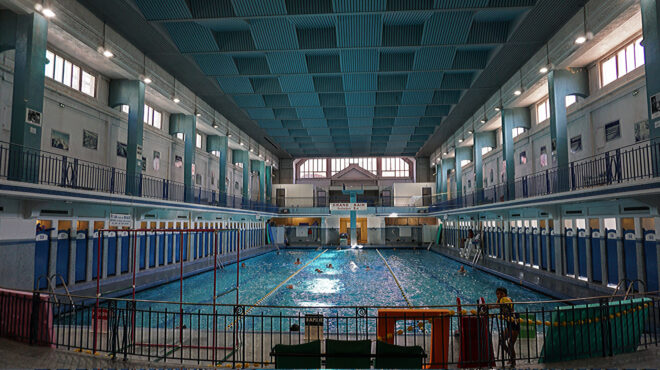 παρίσι-ελεγχοι-στις-πισίνες-για-ηδονο-563564104