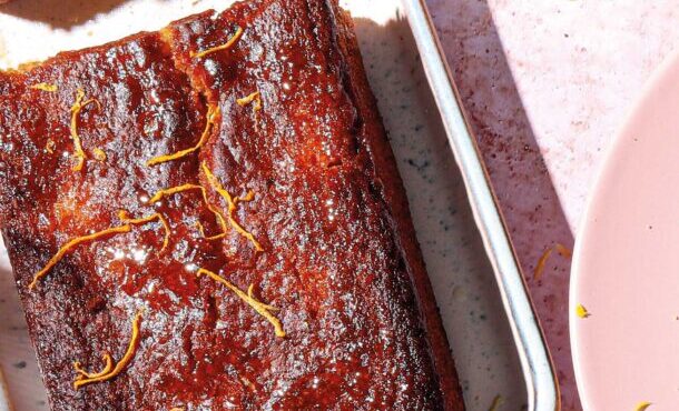 σιροπιαστό-κέικ-λεμονιού-gluten-free-και-vegan-με-σπ-563573818