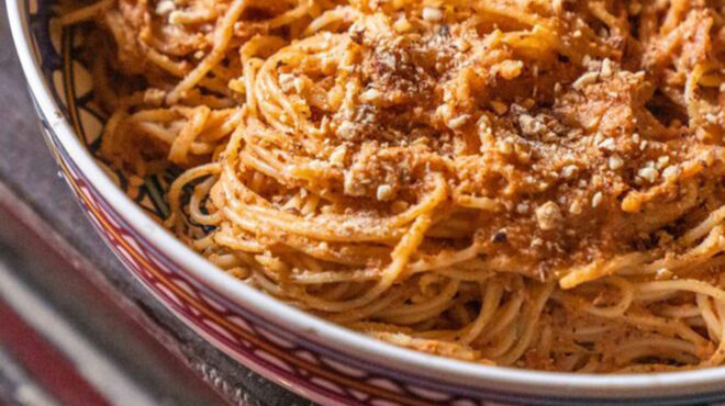 ταχινομακάρονα-της-μονής-σινά-με-πλού-563546170