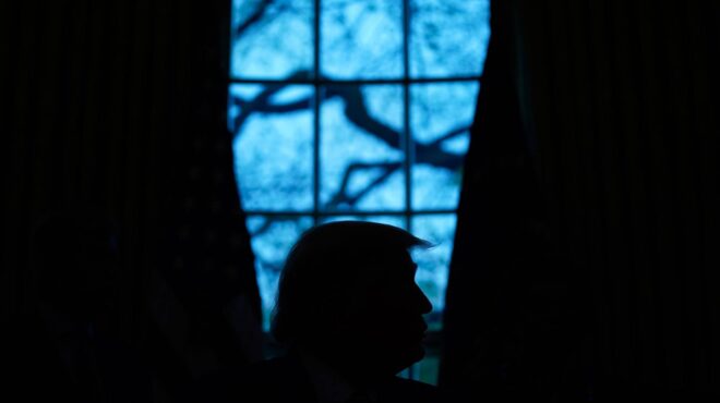 bloomberg-το-παρασκήνιο-της-στροφής-τραμπ-γ-563556658