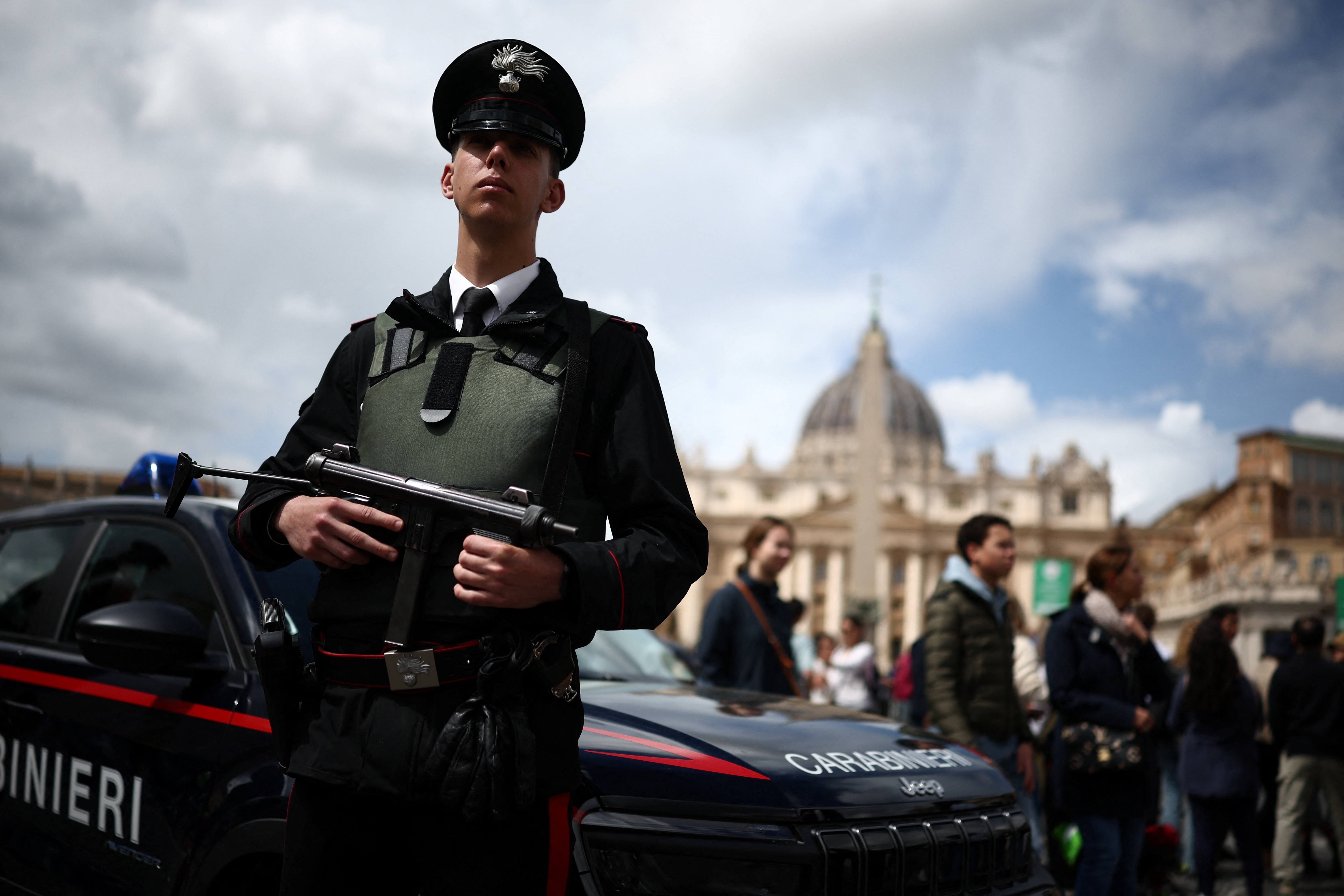 Το Βατικανό ετοιμάζεται για την κηδεία του Πάπα Φραγκίσκου-2