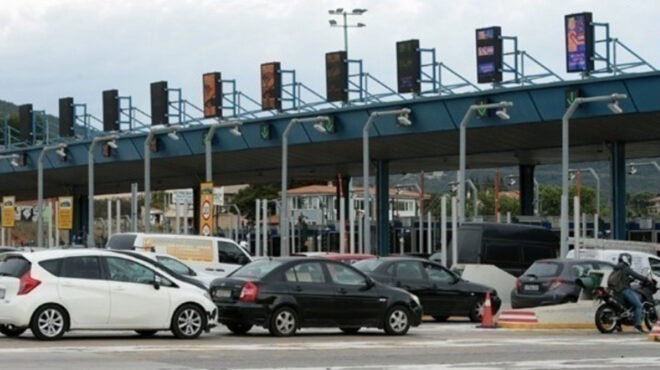 θεσσαλονίκη-160-000-οχήματα-εγκατέλειψαν-τ-563573341