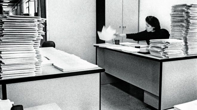 αξιολόγηση-ή-στέρηση-μισθού-563606158