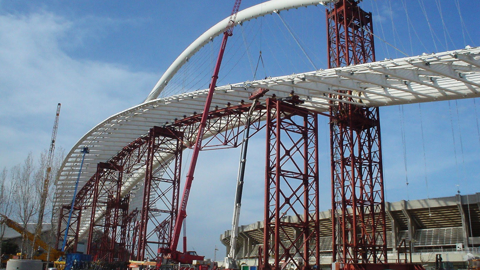 ΟΑΚΑ: Υπογραφή σύμβασης 61,35 εκατ. για την αποκατάσταση των στεγάστρων-1