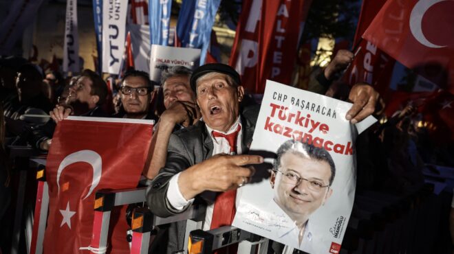 η-τουρκία-απέκλεισε-τον-ιμάμογλου-από-563602630