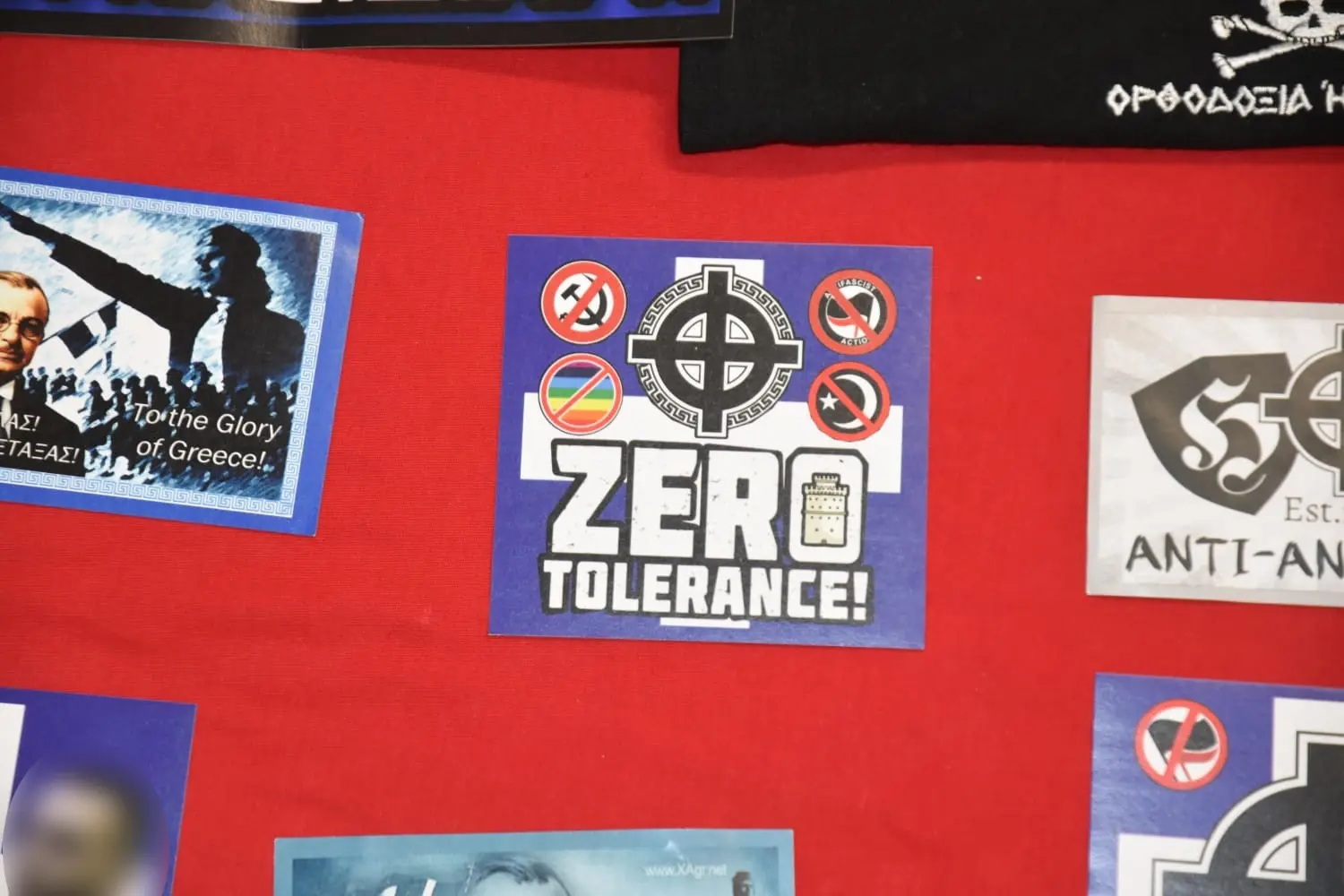 ξέπλεναν-το-αίμα-από-τις-σιδερογροθι-563603896