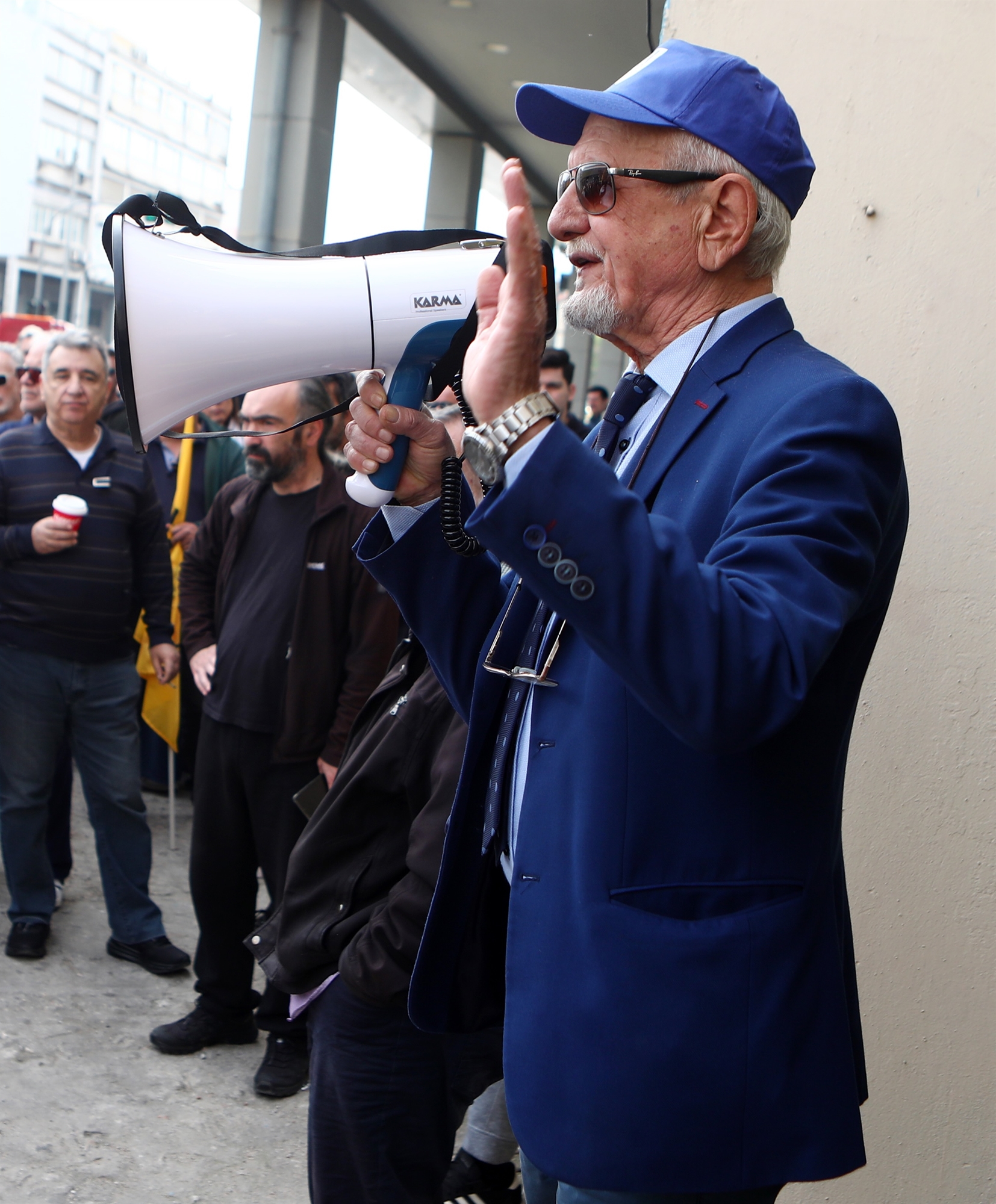 Θεωρείο: Γεύμα Τσίπρα με «γαλάζιους»-1