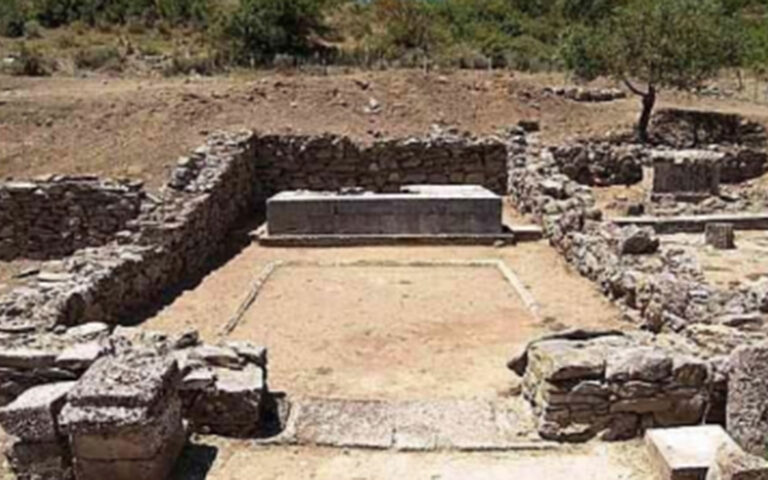 Η Πελοπόννησος με τα πόδια: 12 μονοπάτια,1.700 χιλιομέτρα-7