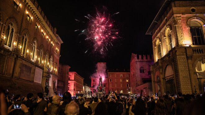 η-μπολόνια-βγήκε-από-τις-στοές-της-563614816