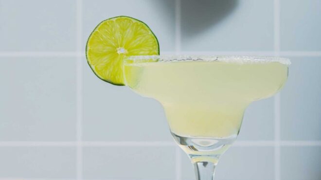 μαργαρίτα-ο-έρωτας-ενός-μπάρμαν-για-μι-563643640