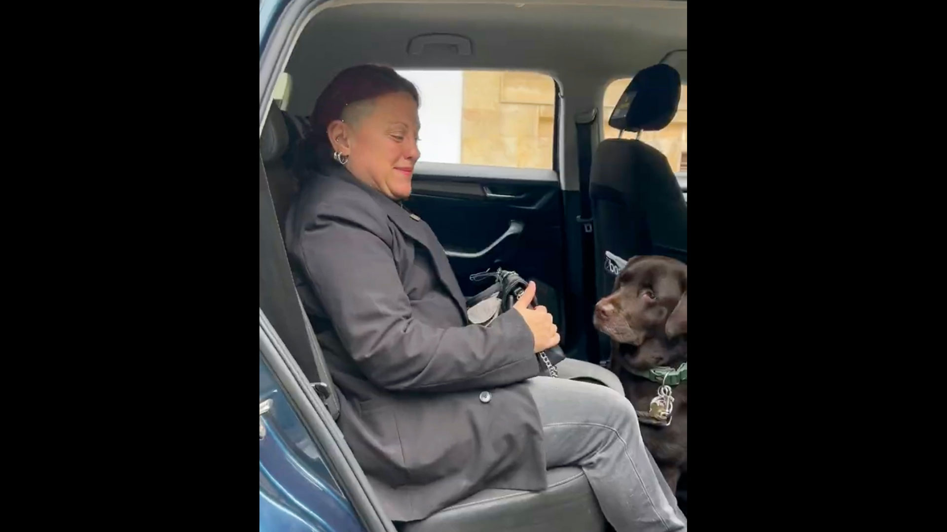 ανοίγοντας-όλες-τις-πόρτες-για-τους-563606221